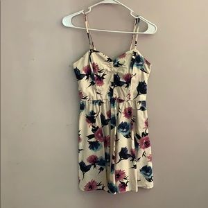Floral sun dress (Size S)